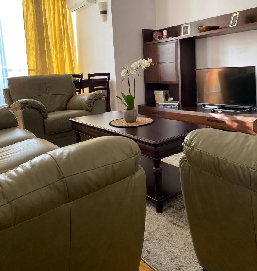 Mv Central Apartment & Garage - Self Check-In ทิมิชัวรา ภายนอก รูปภาพ
